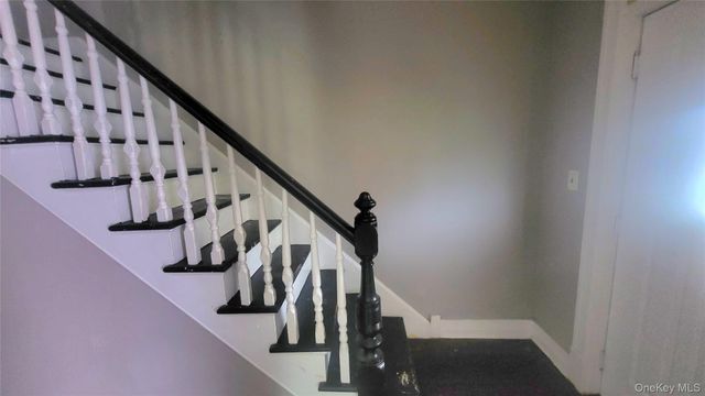 338 Mansion Street, Poughkeepsie, NY 12601