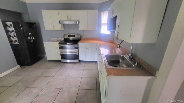 338 Mansion Street, Poughkeepsie, NY 12601