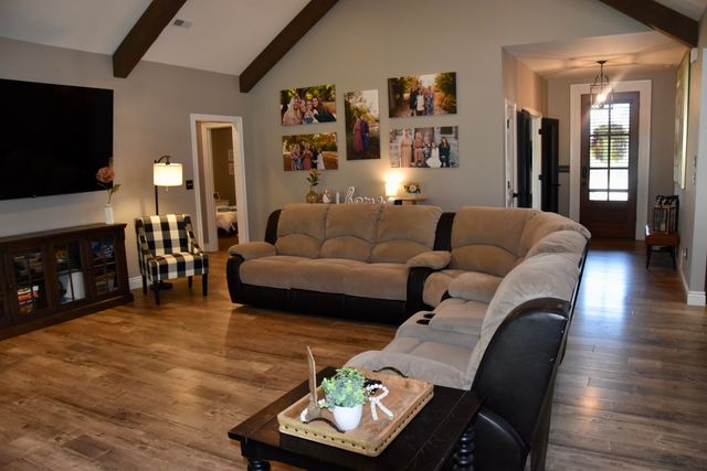 6901 S SCOTT BLVD, Columbia, MO 65203