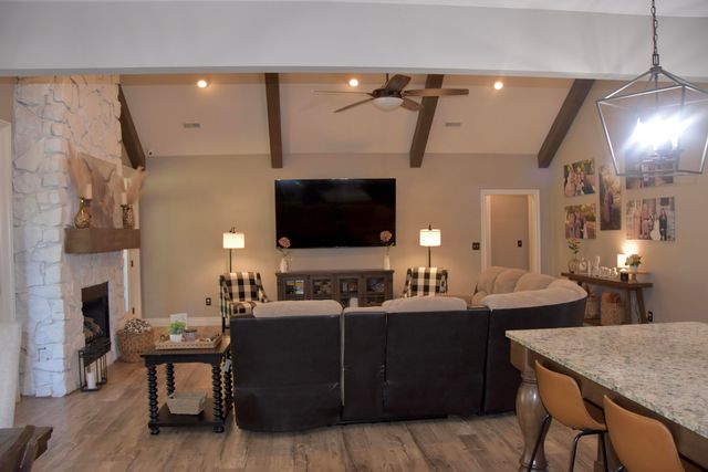 6901 S SCOTT BLVD, Columbia, MO 65203