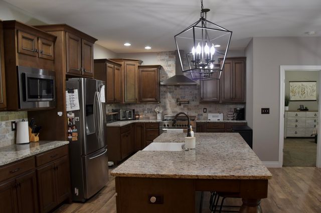 6901 S SCOTT BLVD, Columbia, MO 65203