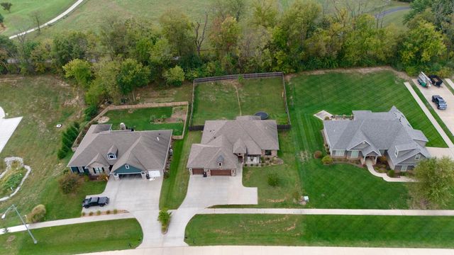 6901 S SCOTT BLVD, Columbia, MO 65203