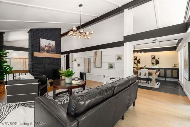 12 Carthage Circle, Fort Smith, AR 72901