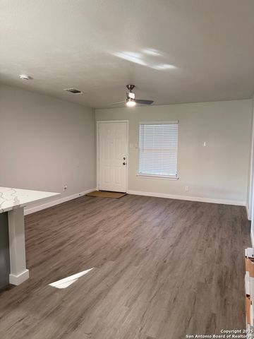 8518 Big Creek, San Antonio, TX 78242