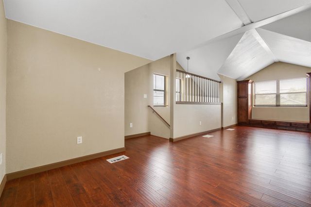 1400 N Cuernavaca DR B, Austin, TX 78733