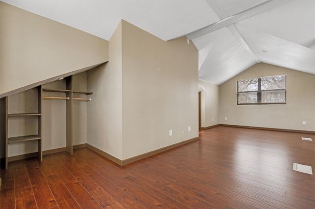 1400 N Cuernavaca DR B, Austin, TX 78733