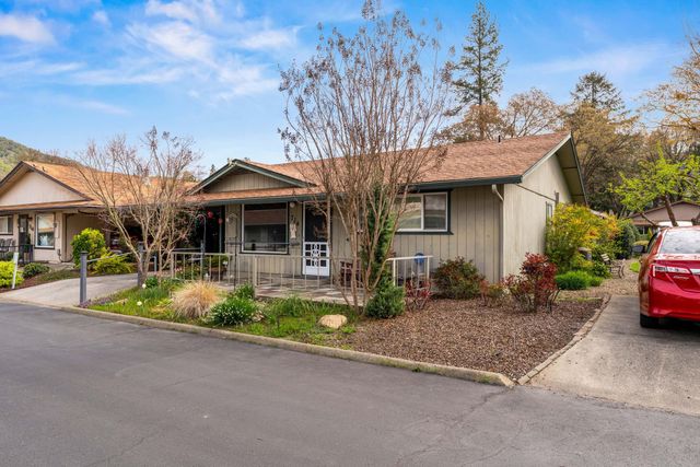 714 Brookside Circle, Rogue River, OR 97537