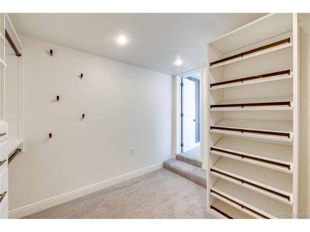 6811 W 48th Ave, Wheat Ridge, CO 80033