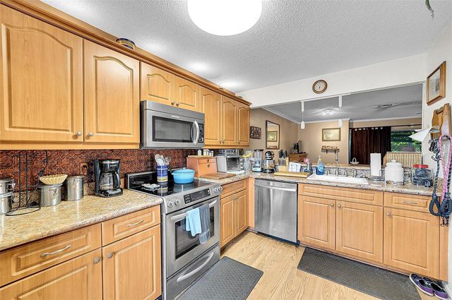 809 Crystal Lake Drive 809, Deerfield Beach, FL 33064