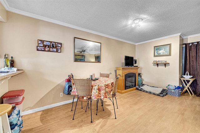 809 Crystal Lake Drive 809, Deerfield Beach, FL 33064