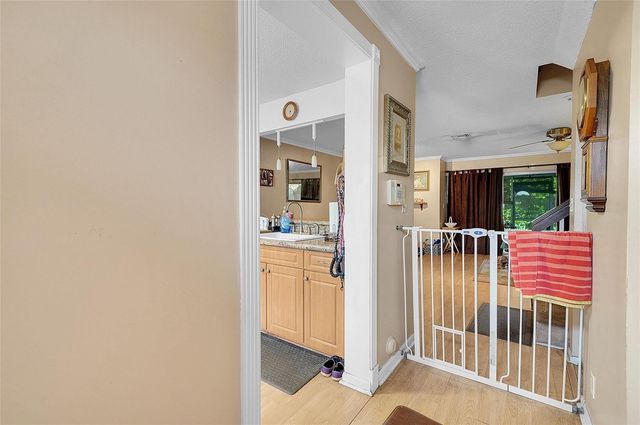 809 Crystal Lake Drive 809, Deerfield Beach, FL 33064