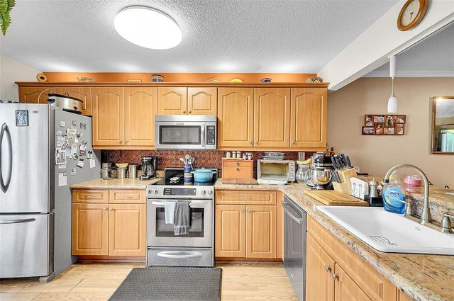 809 Crystal Lake Drive 809, Deerfield Beach, FL 33064