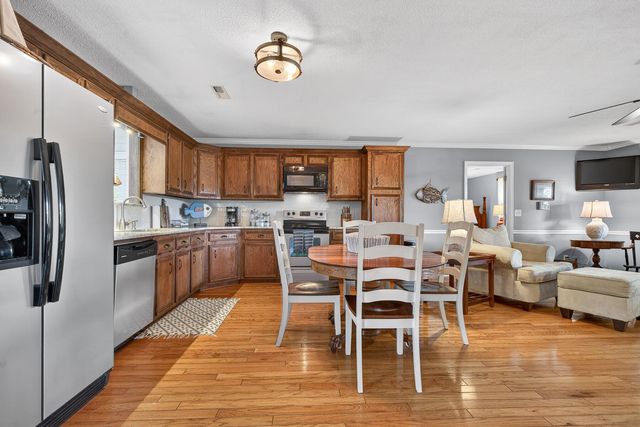 120 Fire Lane, Cross, SC 29436