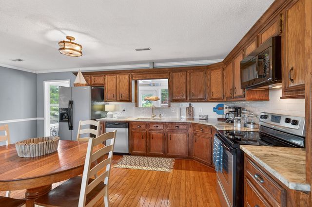 120 Fire Lane, Cross, SC 29436