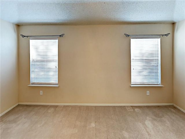 960 Crowder Drive, Crowley, TX 76036