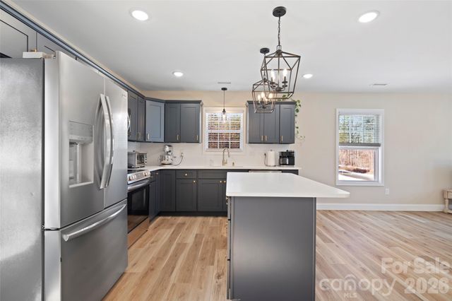 5961 Charlie Little Road, Granite Falls, NC 28630