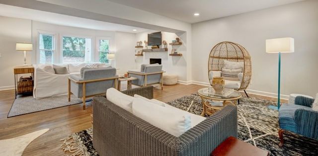 5228 Wynterhall Court, Atlanta, GA 30338