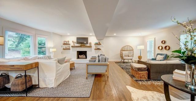 5228 Wynterhall Court, Atlanta, GA 30338