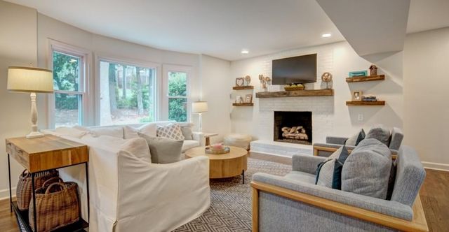 5228 Wynterhall Court, Atlanta, GA 30338