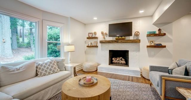 5228 Wynterhall Court, Atlanta, GA 30338
