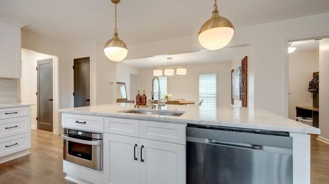 5228 Wynterhall Court, Atlanta, GA 30338