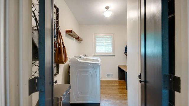 5228 Wynterhall Court, Atlanta, GA 30338