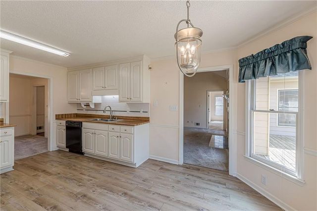 110 Eastfield Court, Mcdonough, GA 30252