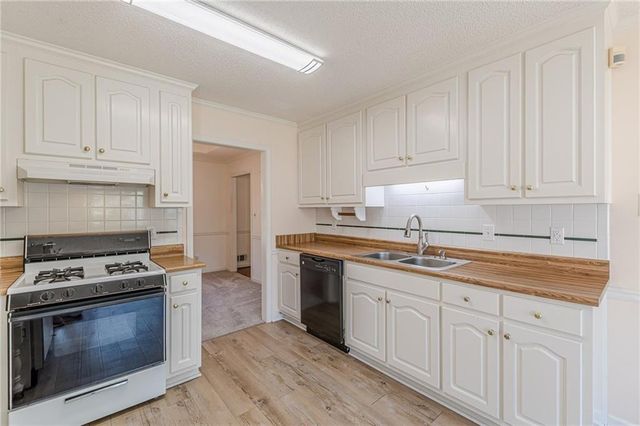 110 Eastfield Court, Mcdonough, GA 30252