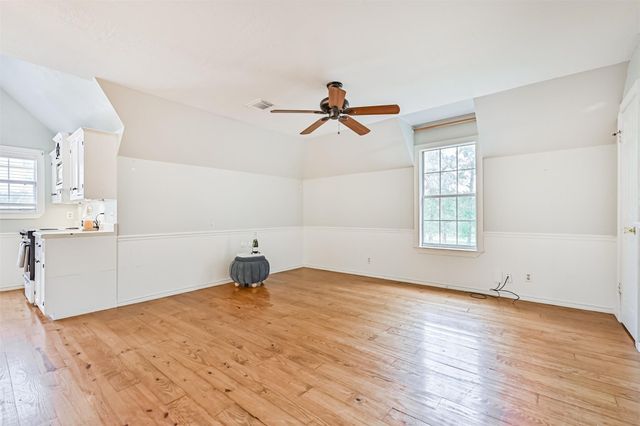 515 County Road 193, Alvin, TX 77511