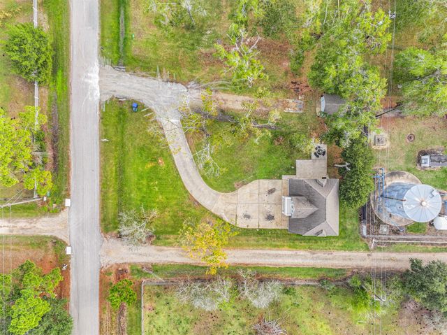 515 County Road 193, Alvin, TX 77511