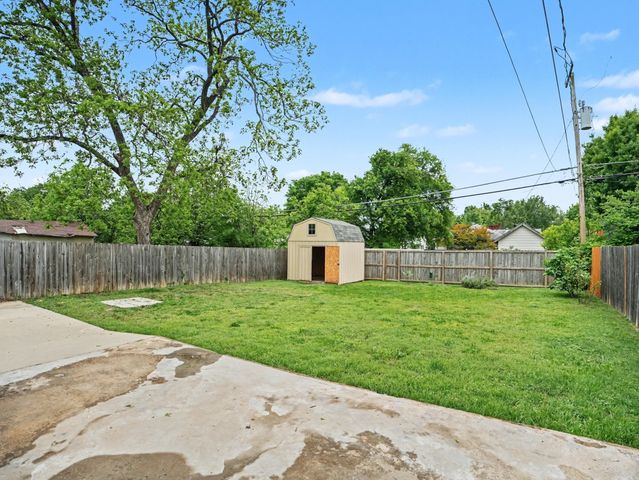 2446 Catherine Street, Dallas, TX 75211