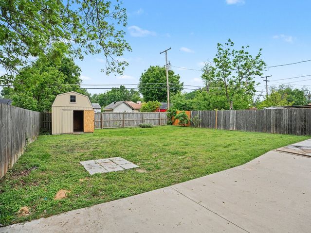 2446 Catherine Street, Dallas, TX 75211