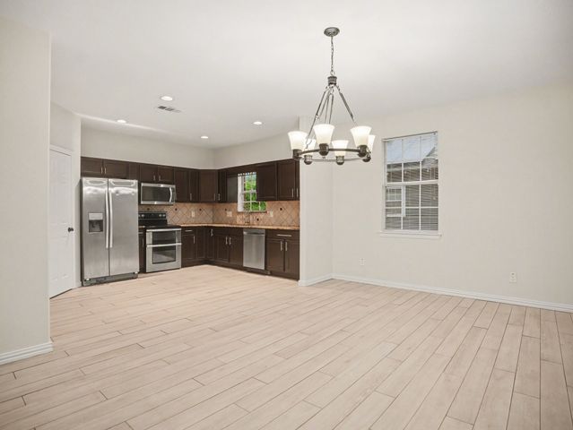 2446 Catherine Street, Dallas, TX 75211