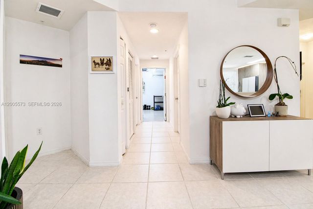 8940 NE 8th Ave 1201, Miami, FL 33138