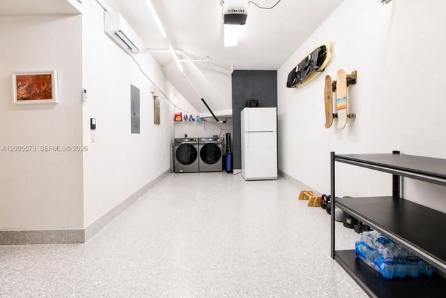 8940 NE 8th Ave 1201, Miami, FL 33138