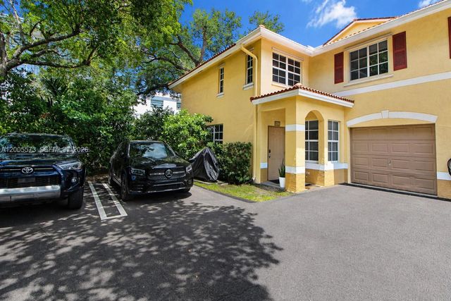 8940 NE 8th Ave 1201, Miami, FL 33138