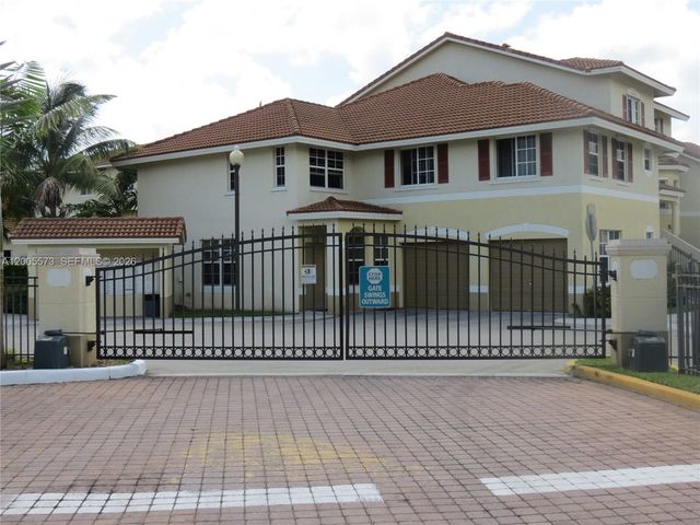 8940 NE 8th Ave 1201, Miami, FL 33138