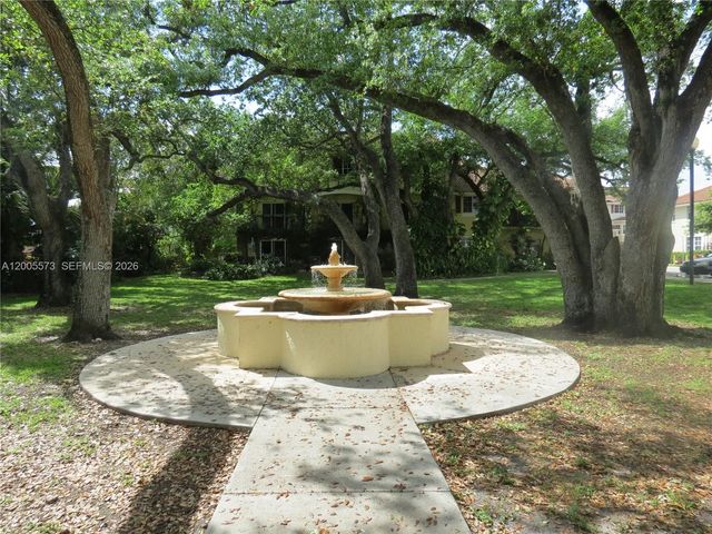 8940 NE 8th Ave 1201, Miami, FL 33138