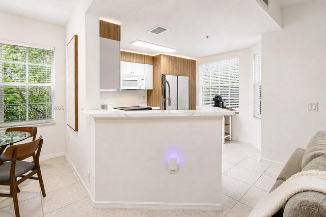 8940 NE 8th Ave 1201, Miami, FL 33138