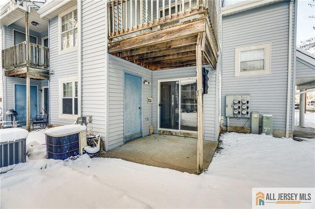 49 Tanglewood Court, South Brunswick, NJ 08852