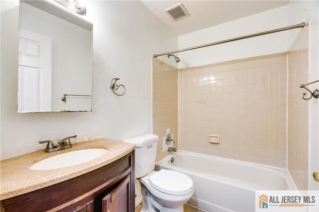 49 Tanglewood Court, South Brunswick, NJ 08852