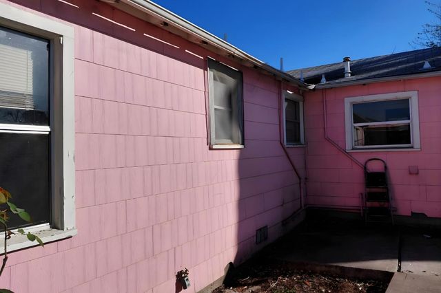 1932 Chestnut Avenue, Antioch, CA 94509