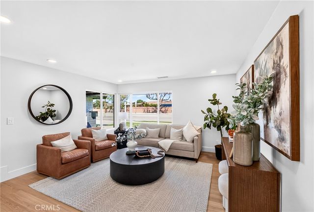 10033 Brookshire, Downey, CA 90240