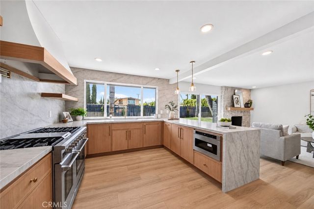 10033 Brookshire, Downey, CA 90240