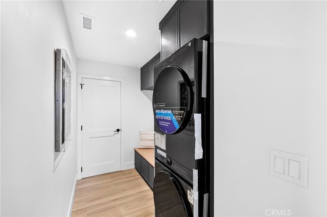 10033 Brookshire, Downey, CA 90240