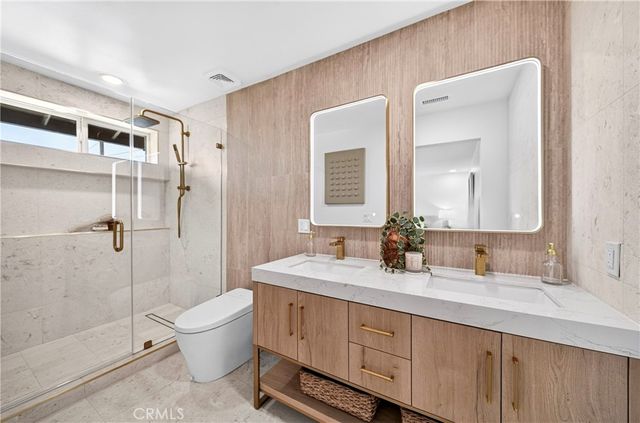 10033 Brookshire, Downey, CA 90240