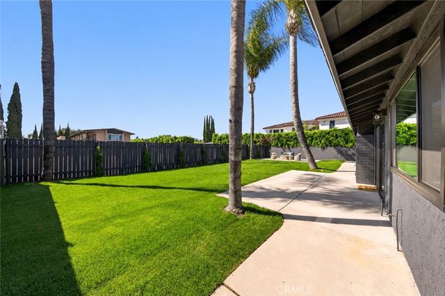 10033 Brookshire, Downey, CA 90240
