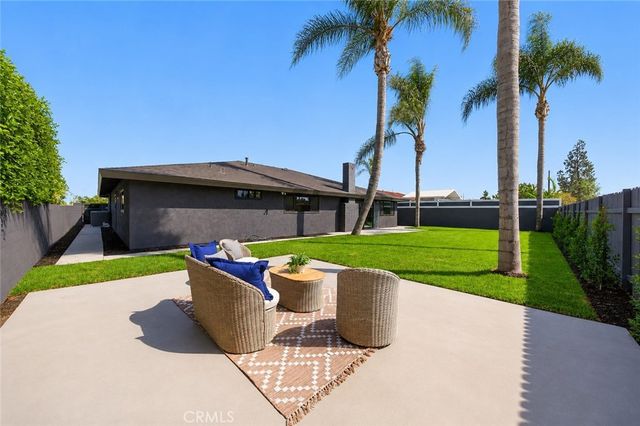 10033 Brookshire, Downey, CA 90240