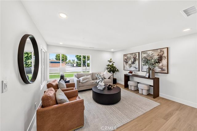10033 Brookshire, Downey, CA 90240