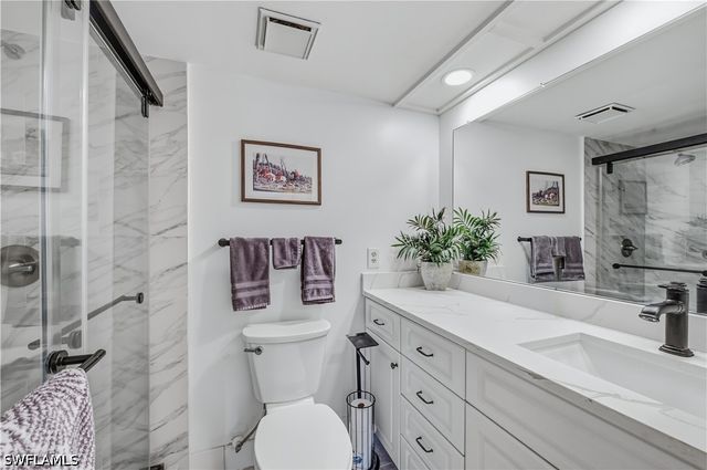 151 Cypress WAY E C103, Naples, FL 34110